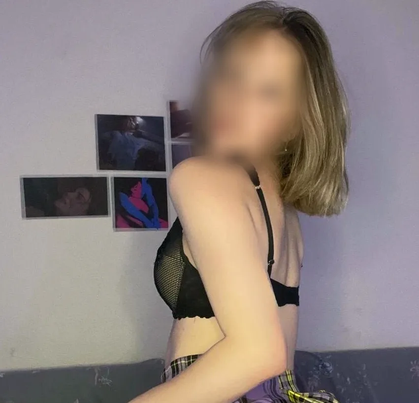 Thea, 21